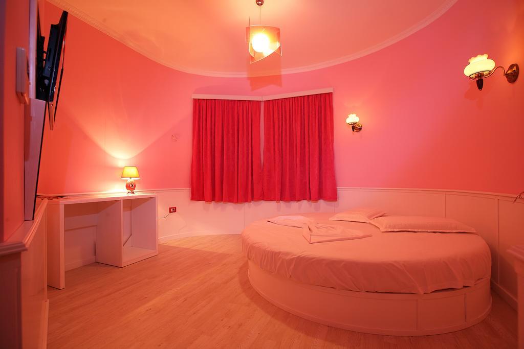 Hotel Kastria Tirana Exteriér fotografie