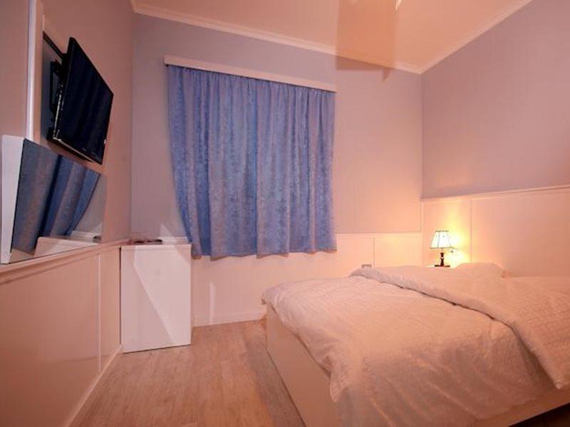 Hotel Kastria Tirana Exteriér fotografie