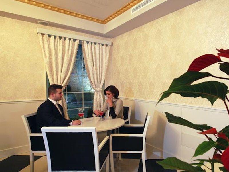Hotel Kastria Tirana Exteriér fotografie